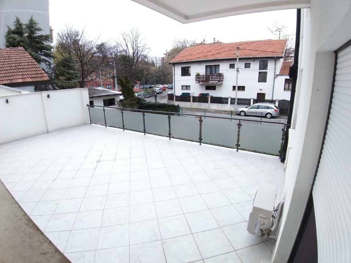 J&J Apartments Beograd Bagian luar foto